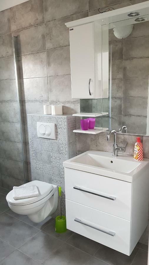 Apartment Star With Pool Biograd Na Moru