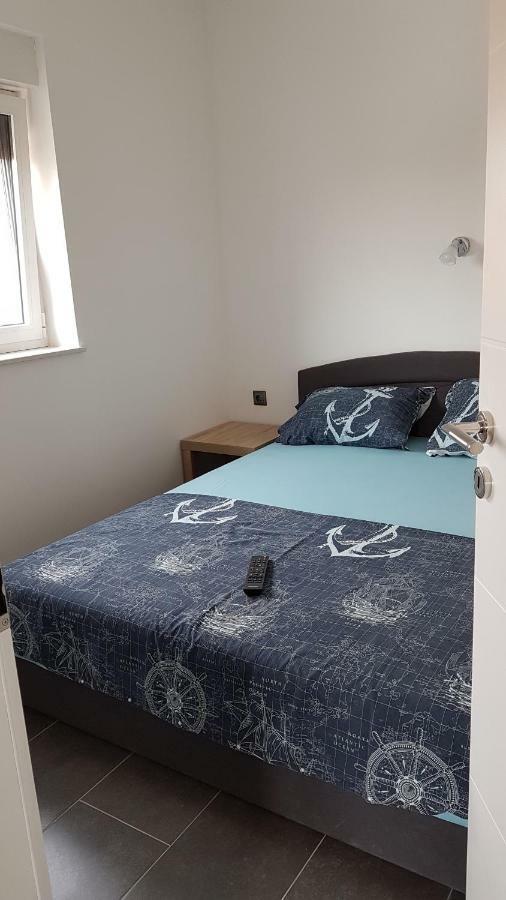 Apartment Star With Pool Biograd Na Moru