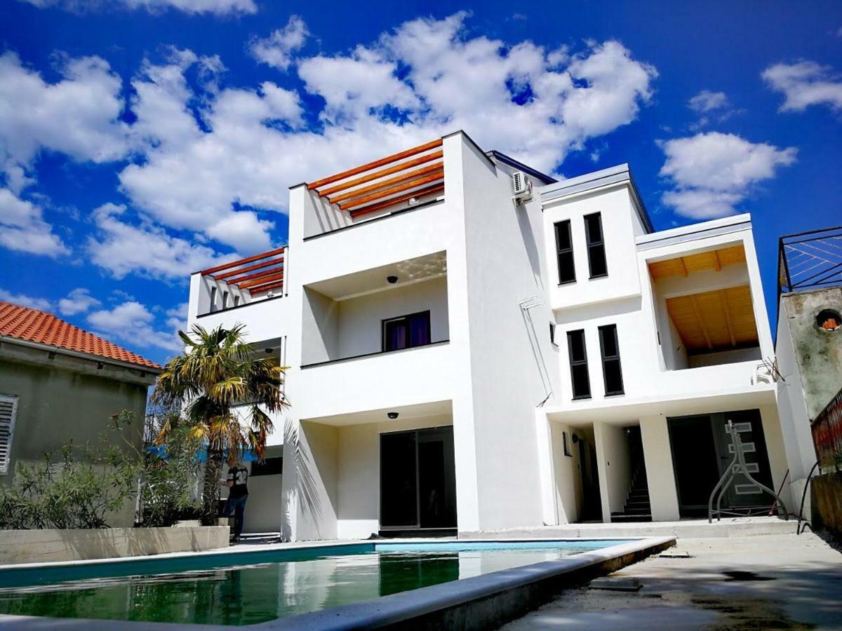 Apartment Star With Pool *