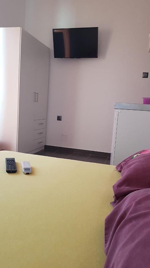 Apartment Star With Pool Biograd Na Moru